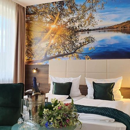 Hotel "Zum Moseltal" Mehring  Exteriör bild