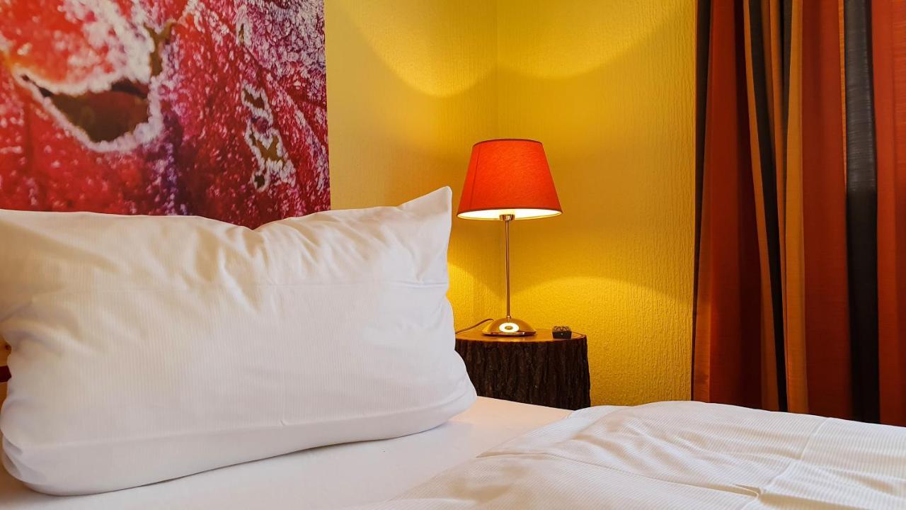 Hotel "Zum Moseltal" Mehring  Exteriör bild