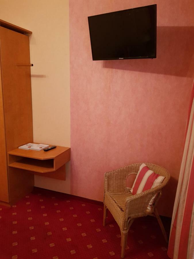 Hotel "Zum Moseltal" Mehring  Exteriör bild