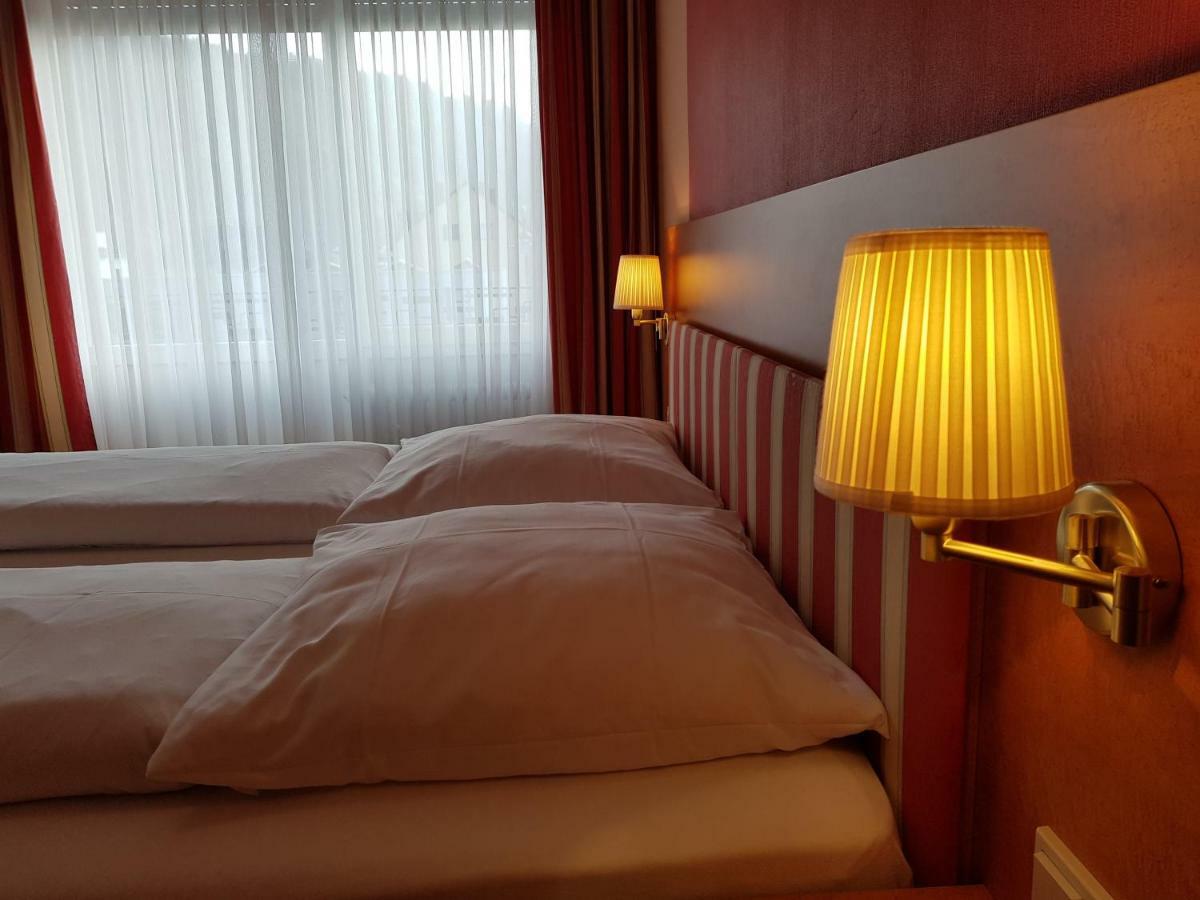 Hotel "Zum Moseltal" Mehring  Exteriör bild