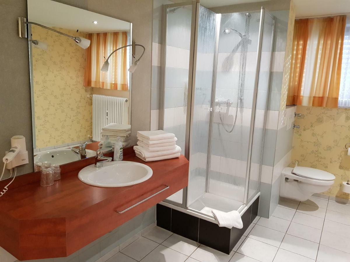 Hotel "Zum Moseltal" Mehring  Exteriör bild