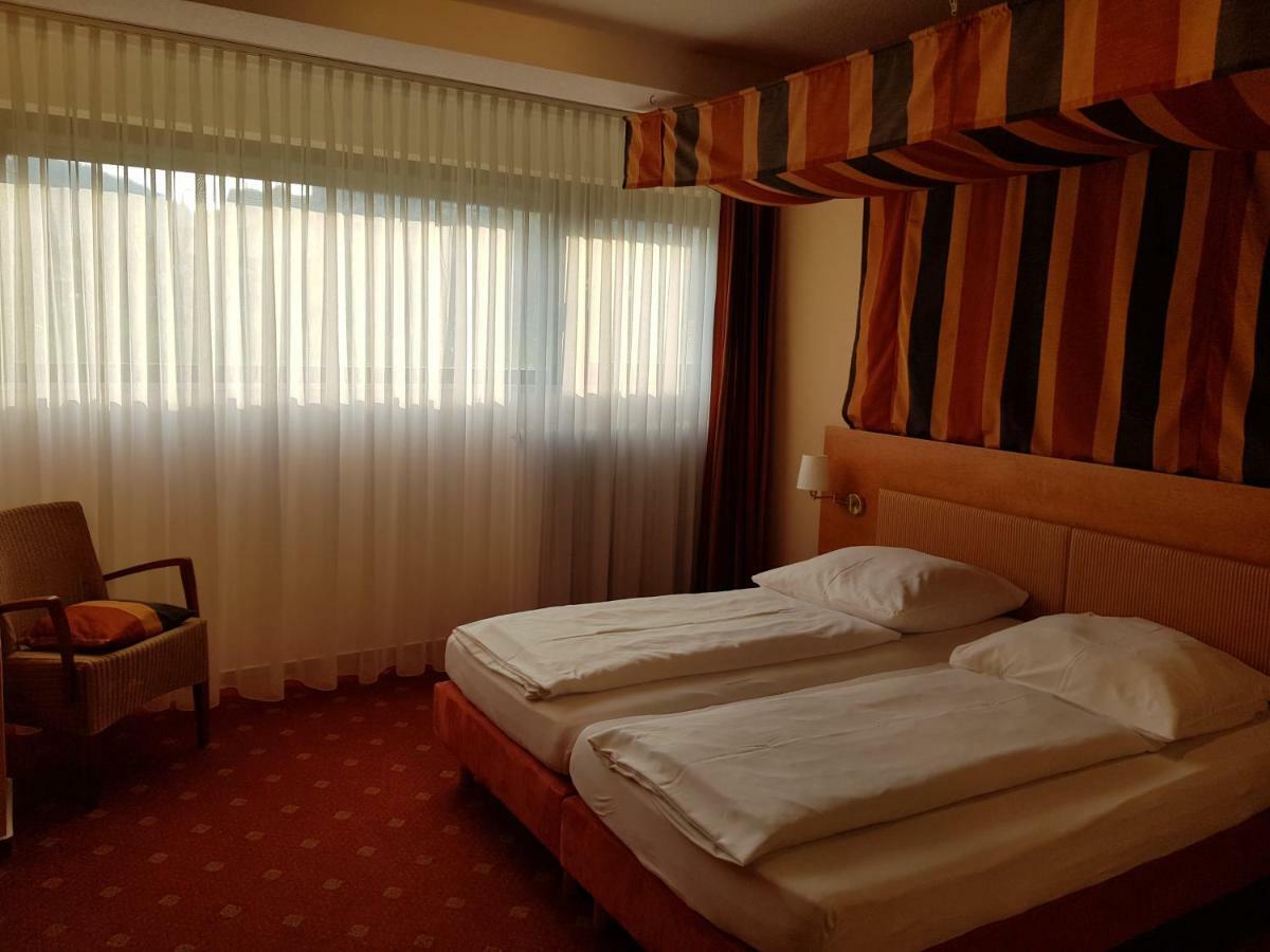 Hotel "Zum Moseltal" Mehring  Exteriör bild
