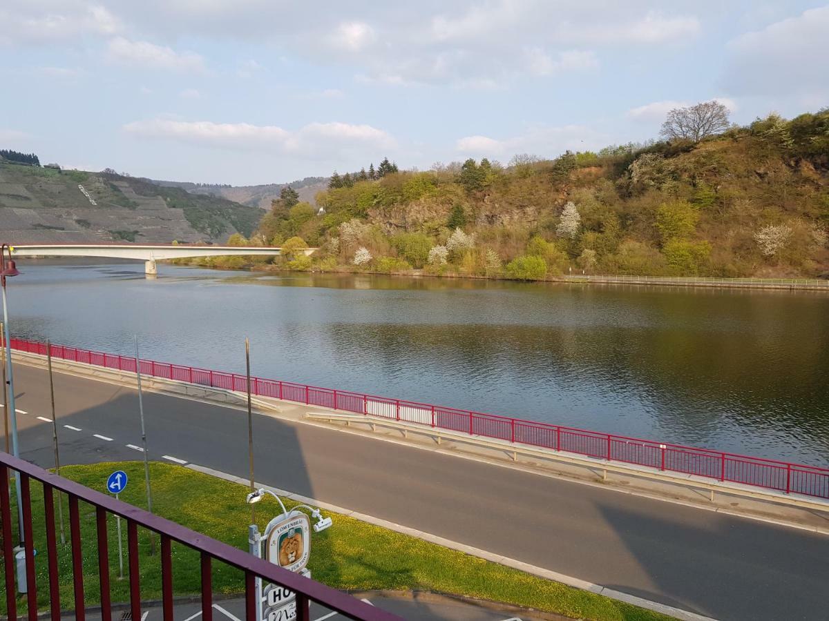 Hotel "Zum Moseltal" Mehring  Exteriör bild