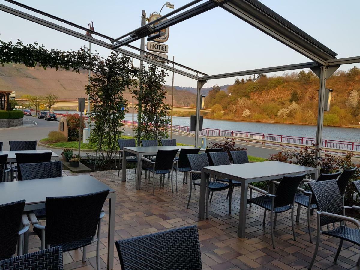 Hotel "Zum Moseltal" Mehring  Exteriör bild